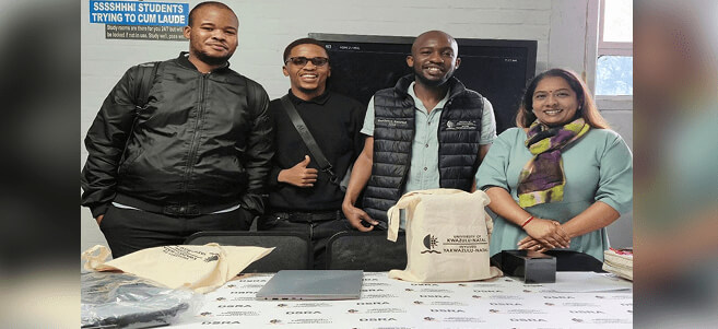 School of commerce students